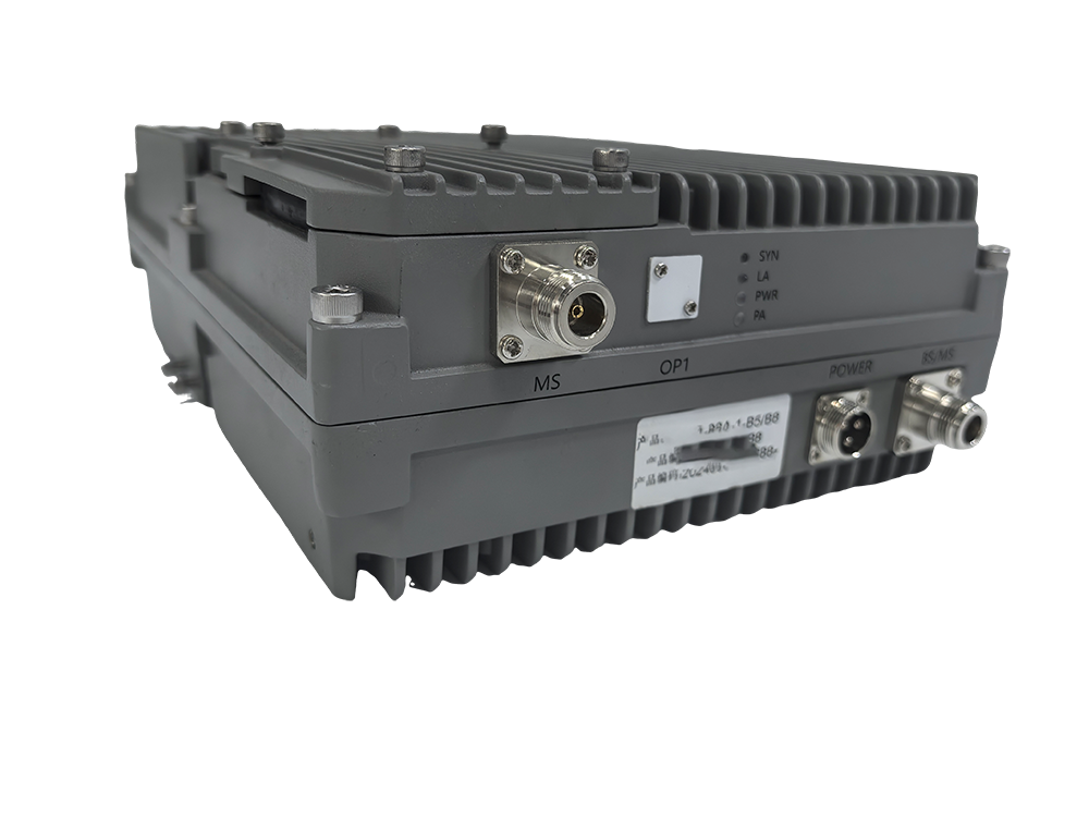  香坊三频手机信号接收器2000㎡